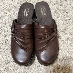 Clarks Women's Brown Leather Shoes